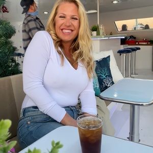 Meet your Posher, Alexandra